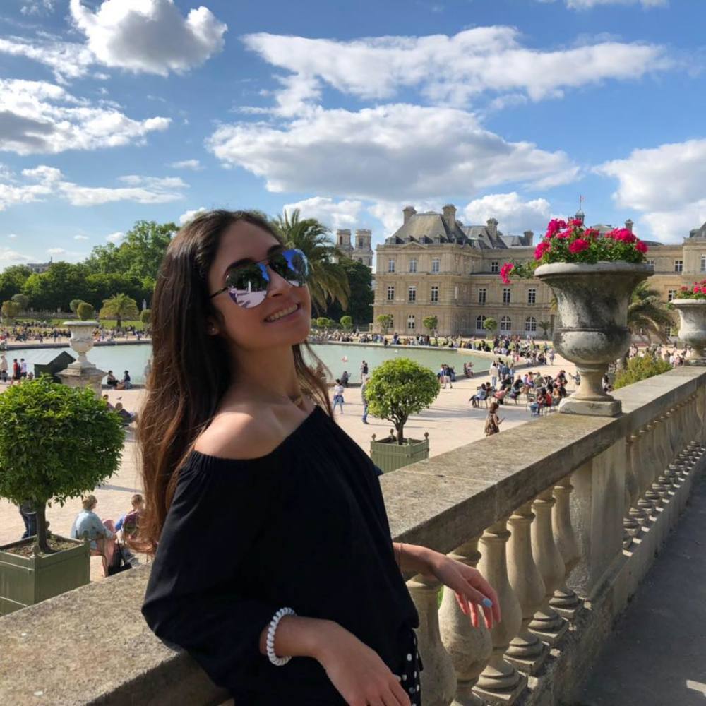 Meet your Posher, Reem